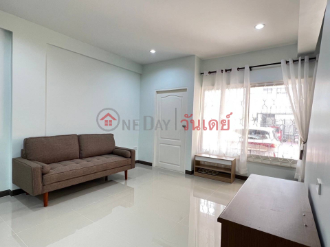 Townhouse for Rent: Queen Place Village, 84 m², 3 bedroom(s) - OneDay_0