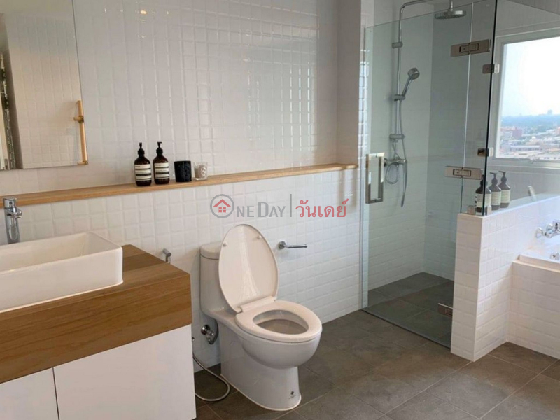 ฿ 48,000/ เดือน | คอนโด สำหรับ เช่า: The Natural Place Suite, 125 ตร.ม., 2 ห้องนอน