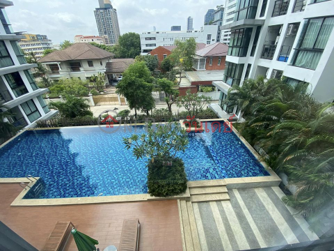 Condo Chateau in Town Sukhumvit 62/1 (4th floor, building A),32m2, 1 bedroom, swimming pool view, fully furnished _0