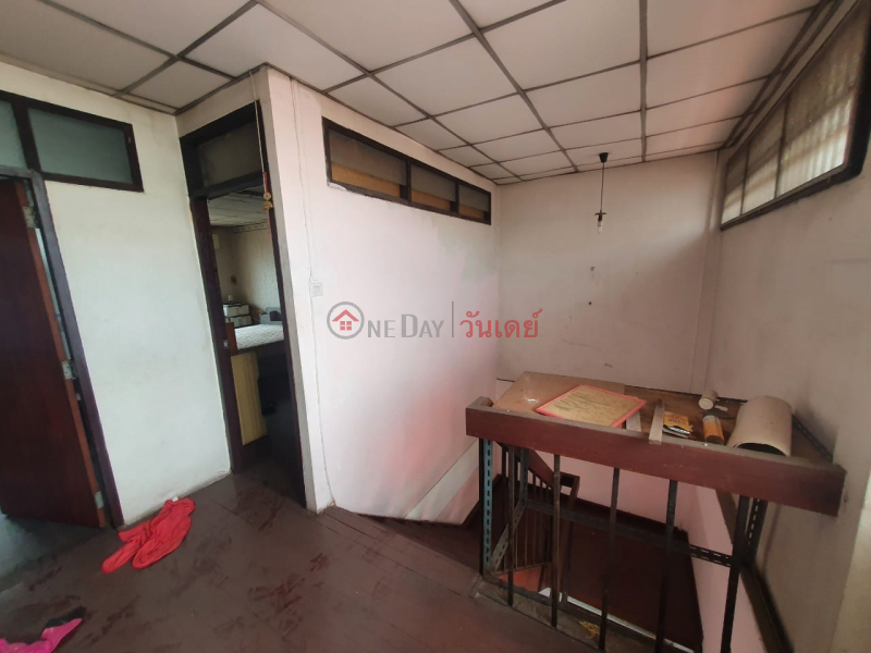 4-Bedroom Town House at Sukhumvit 71 for Renovation Sales Listings