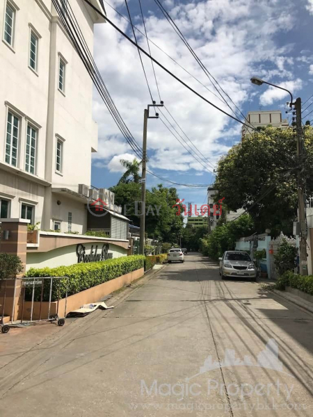 Coolidge Place Soi Soonvijai 2, Bang Kapi, Huai Khwang, Bangkok Sales Listings