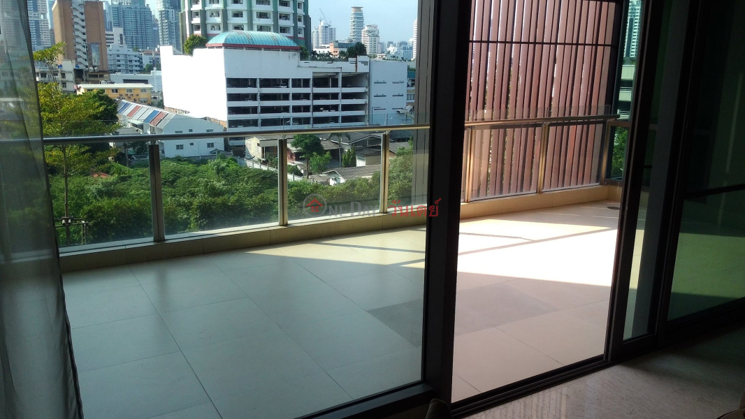 ฿ 120,000/ เดือน big Balcony near BTS Thonglor