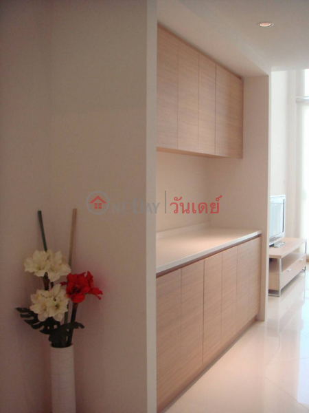 ฿ 56,000/ month | Condo for Rent: The Empire Place, 107 m², 2 bedroom(s)