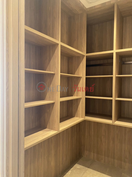 ฿ 160,000/ month Condo for Rent: Scope Langsuan, 85 m², 1 bedroom(s)