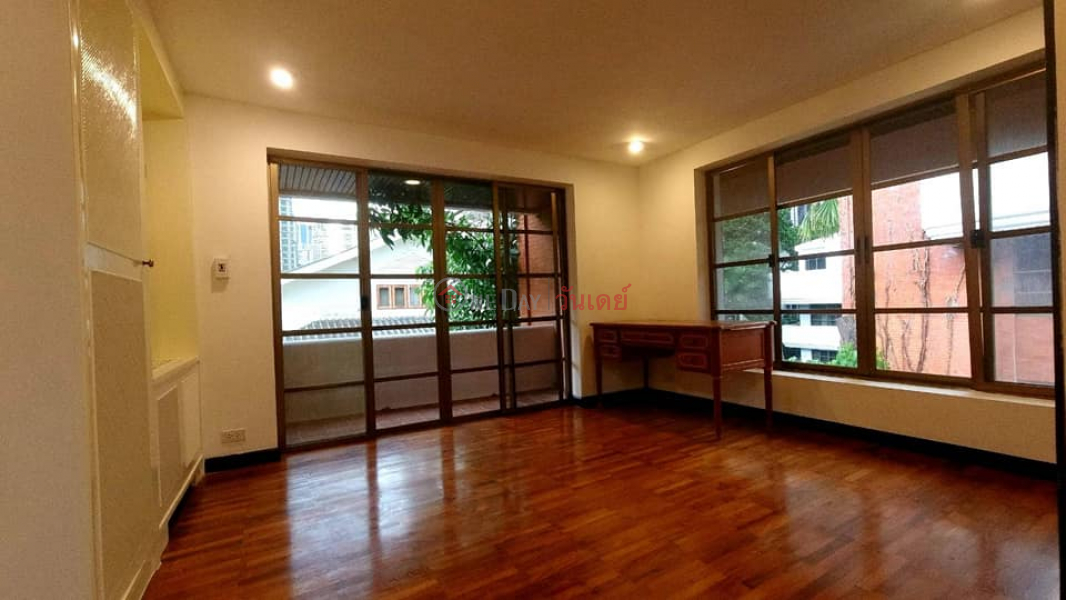 6-Storey Townhouse Near BTS Ploenchit Rental Listings (TRI-8235)