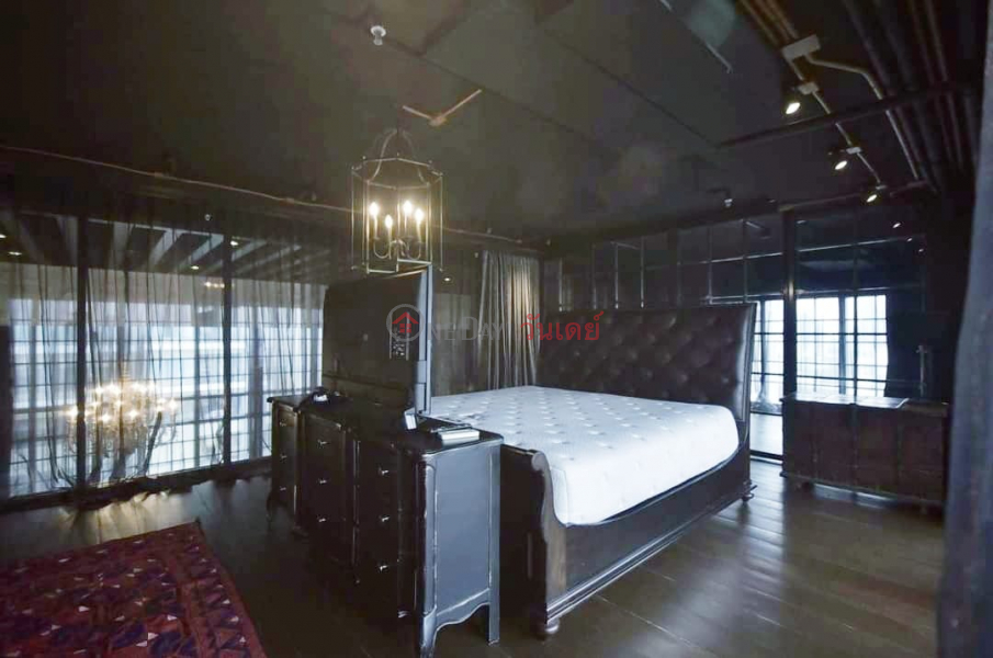 ฿ 125,000/ เดือน Stunning New York Loft 2 Bedroom Duplex Unit at Phromphong