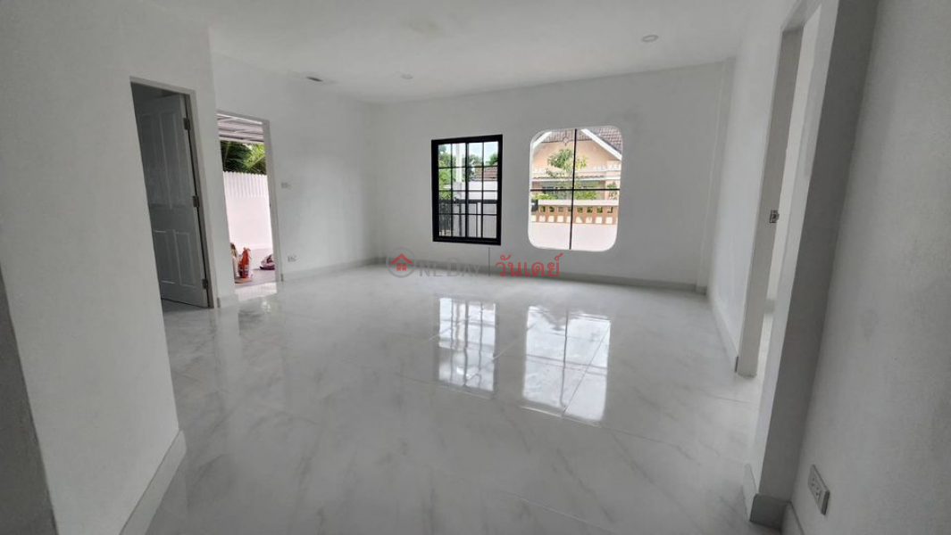 ฿ 3.69Million For sale: Corner twin house (in the city zone)