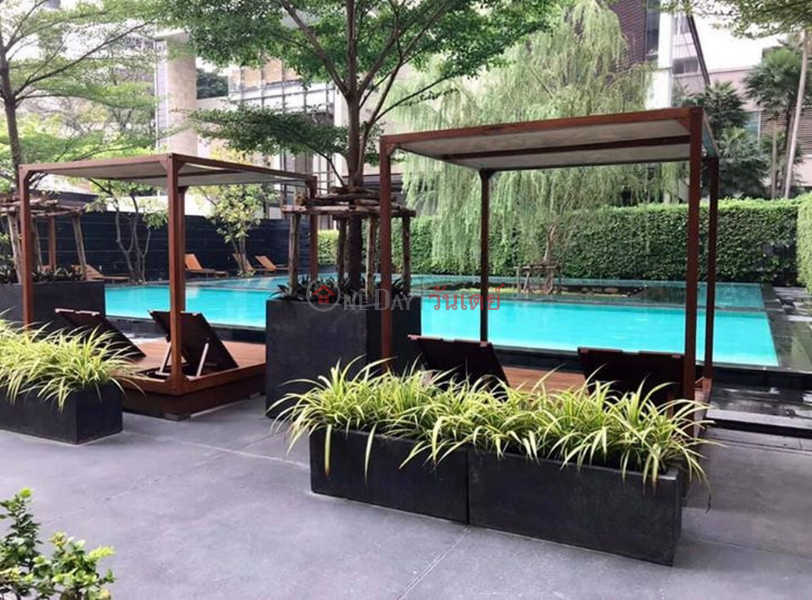 Condo for Rent: The Emporio Place, 85 m², 1 bedroom(s) Rental Listings