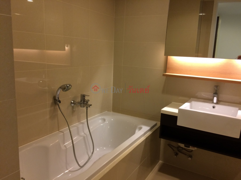 ฿ 26,000/ เดือน | Sukhumvit 15, Near Asoke BTS Sukhumvit MRT