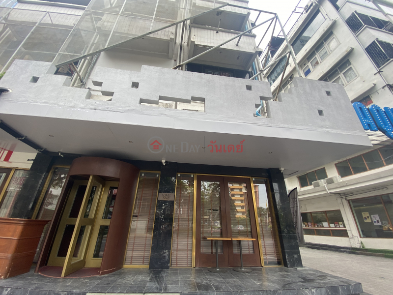 โรลลิ่ง รูม-490/3 ถนน พหลโยธิน (Roaring Room-490/3 Phahonyothin Road) พญาไท | OneDay วันเดย์(5)