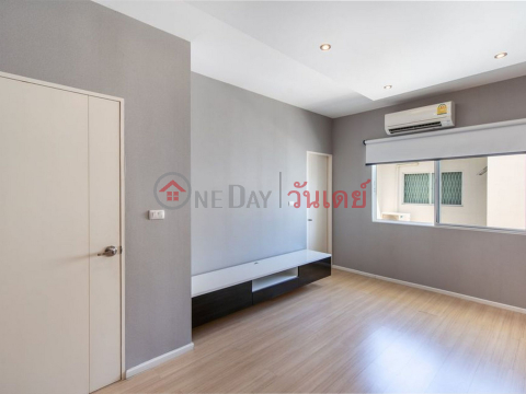 Townhouse for Rent: Baan Klang Muang Sukhumvit 77, 178 m², 3 bedroom(s) - OneDay_0