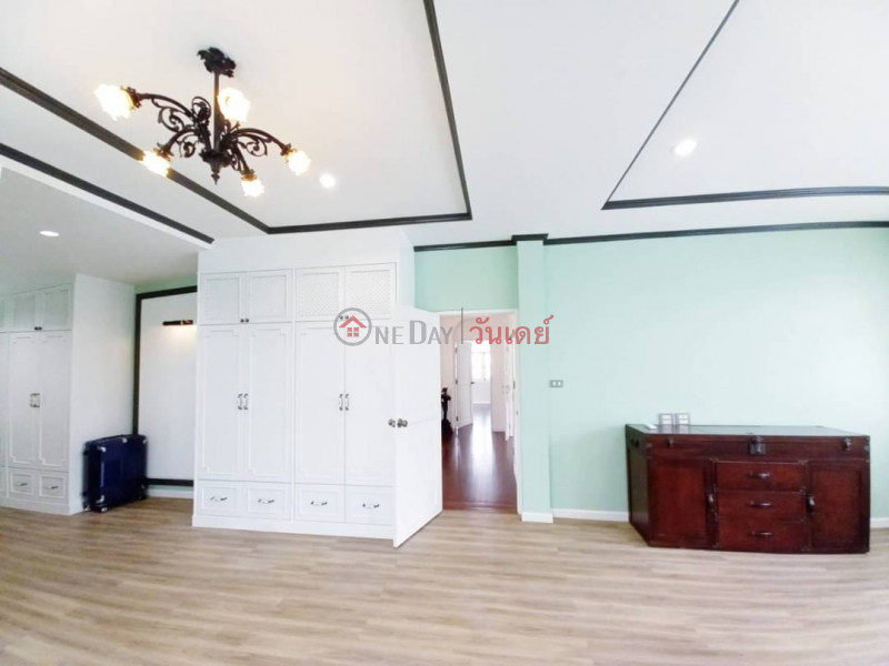 ฿ 120,000/ เดือน, Single House New Petchburi Road