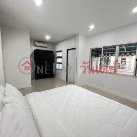 [FOR SALE] House at Phanason Thep Anusorn, 4 bedrooms, 2 bathrooms _0