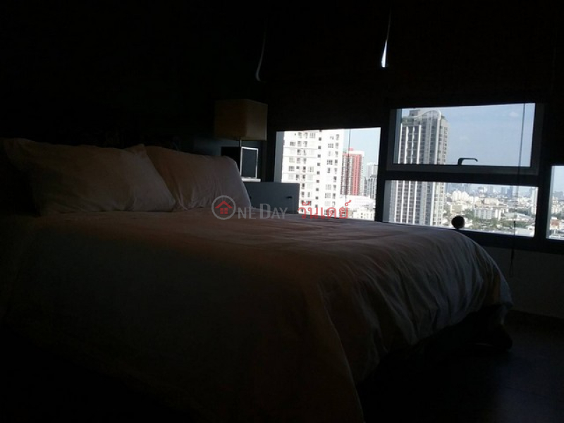 Condo for Rent: The Lofts Ekkamai, 45 m², 1 bedroom(s) Rental Listings