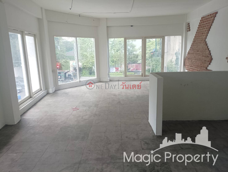 Commercial Building on Sukhumvit Road For Rent, Khlong Toei, Bangkok Thailand, Rental ฿ 520,000/ month