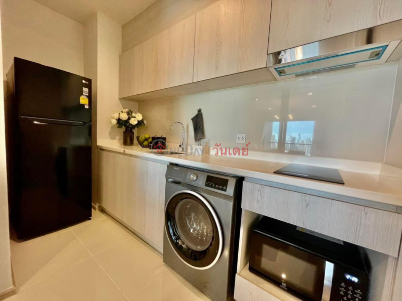 Condo for Rent: Life One Wireless, 63 m², 2 bedroom(s) Rental Listings