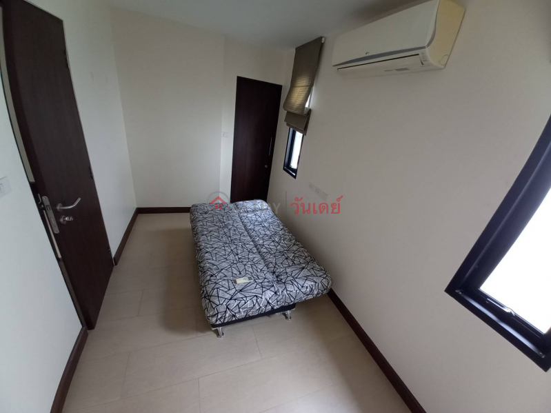 ฿ 60,000/ month Single House With Nice Garden Ekamai