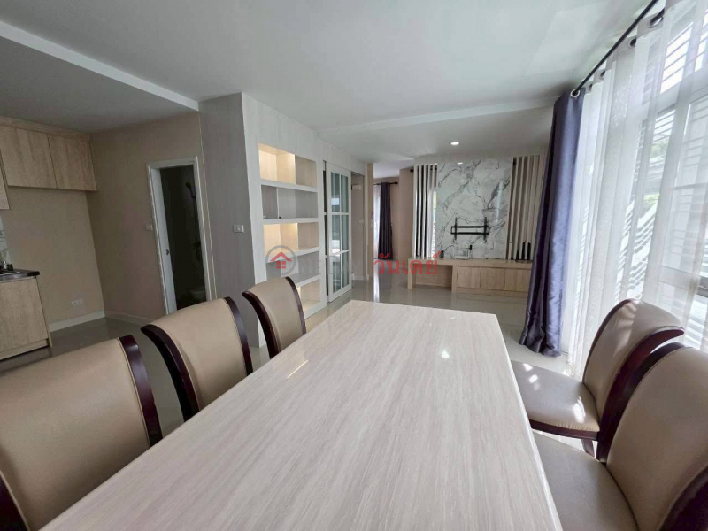 บ้านพักอาศัยสำหรับครอบครัวผู้บริหาร: บ้านสไตล์โมเดิร์นให้เช่าที่อารียา โคโม บางนา รายการเช่า