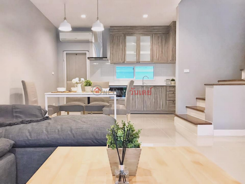 Property Search Thailand | OneDay | Residential, Rental Listings | Townhouse for Rent: Town Avenue Srinagarin, 200 m², 3 bedroom(s)