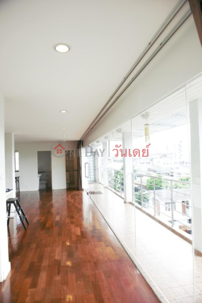 ฿ 20,000/ month, Townhouse for Rent: Townhouse Sathu Pradit 55, 180 m², 3 bedroom(s)