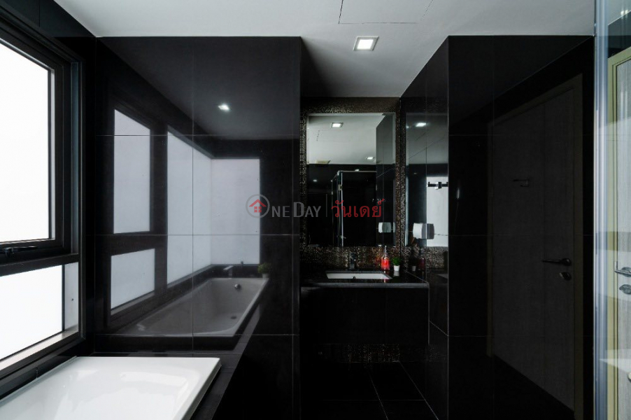 Property Search Thailand | OneDay | Residential, Rental Listings | Strategic Executive Rental: Rhythm 36-38 – Spacious 2-Bedroom Residence