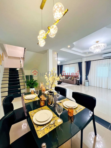 Modern 2 Storey House 3 Beds 3 Baths 89 Sukhumvit Rd Pattaya รายการขาย