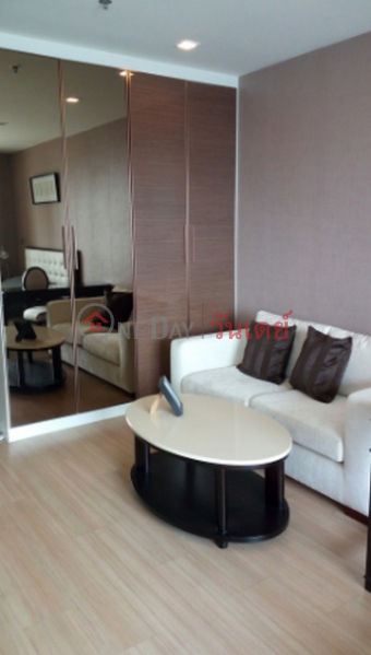 Condo for Rent: Sky Walk Condominium, 40 m², 1 bedroom(s) Rental Listings