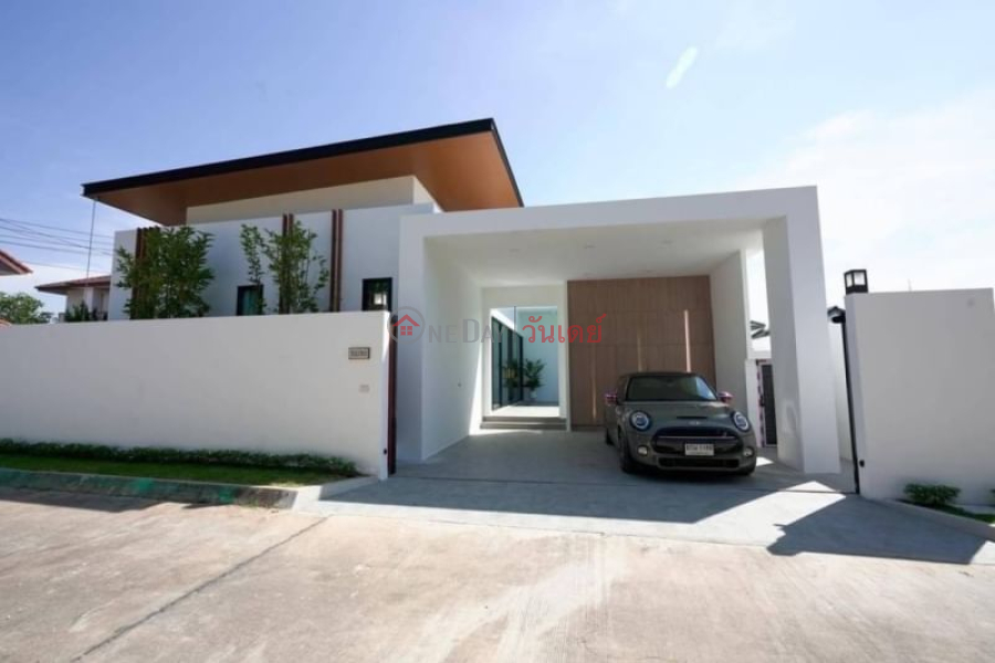 3 Beds 3 BathsVillage Paradise Villa 3 รายการขาย (TRI-TP000910)