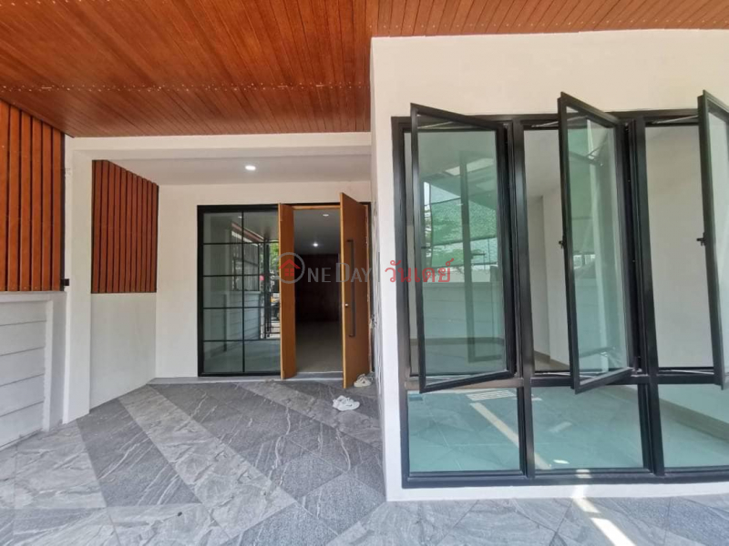 New townhome, 4 bedrooms, 2 floors, only 1.99 million Thailand Sales, ฿ 1.99Million