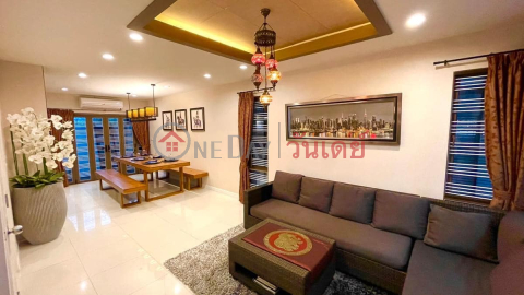 บ้านทาวน์เฮาส์ สำหรับ เช่า: The Private Sukhumvit 97/1 Bangchak, 260 ตร.ม., 5 ห้องนอน - OneDay_0