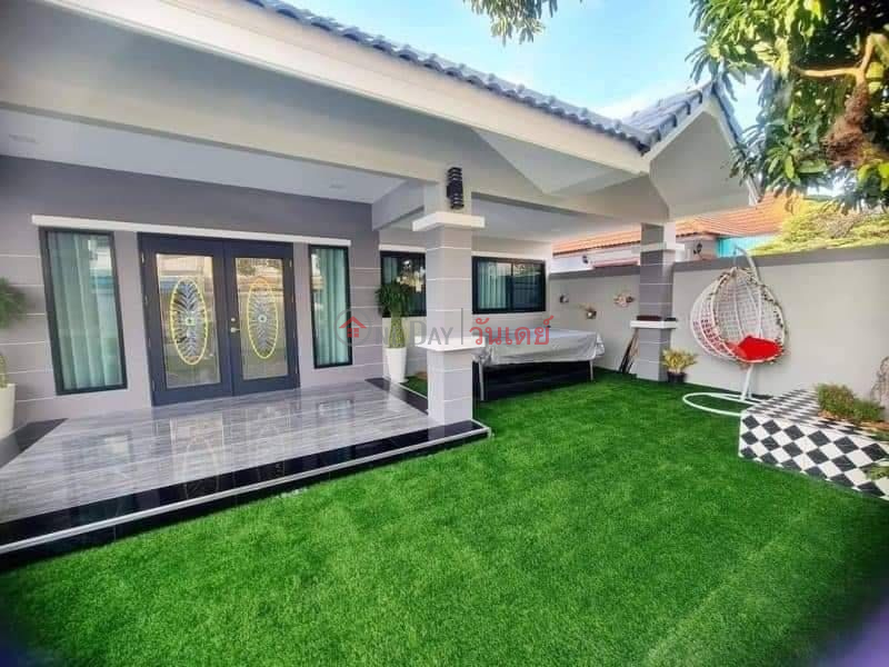 Pool Villa 3 Beds 3 Baths Sukhumvit Road Pattaya รายการขาย