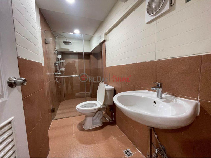 ฿ 70,000/ month, Condo for Rent: P.r.home 3 Apartment, 100 m², 2 bedroom(s)