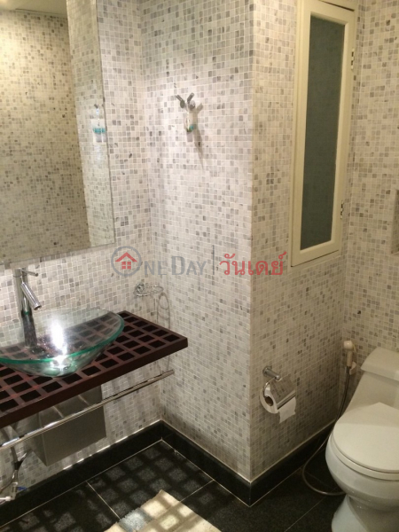 ฿ 36,000/ month, Condo for Rent: Somkid Place, 100 m², 2 bedroom(s)