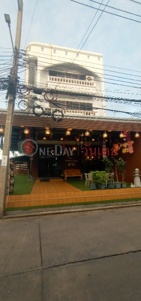 Khao Soi Chiang Lao 72, Suwinthawong Road (ข้าวซอยเชียงลาว72 ถนน สุวินทวงค์),Min Buri | OneDay วันเดย์(1)