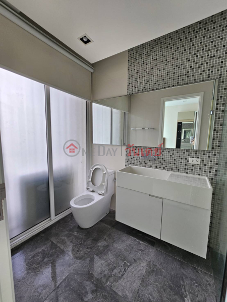 Property Search Thailand | OneDay | Residential, Rental Listings | Condo for Rent: The Room Sukhumvit 21, 100 m², 2 bedroom(s)