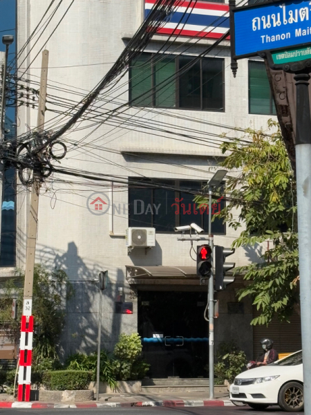 PP Building (อาคารพีพี),Pom Prap Sattru Phai | OneDay วันเดย์(4)