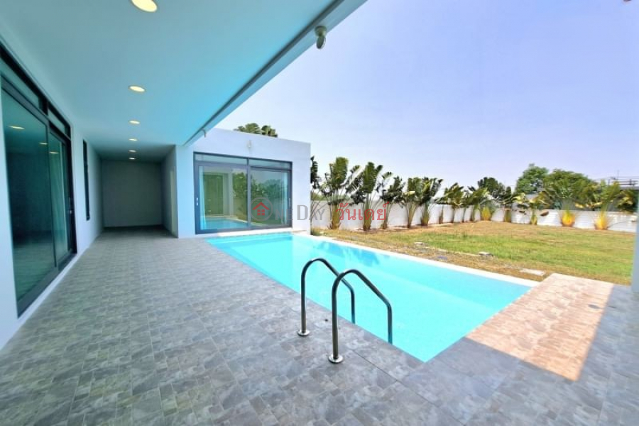 ฿ 15.9Million | 3 beds and 4 baths Modern Pool Villa Pattaya