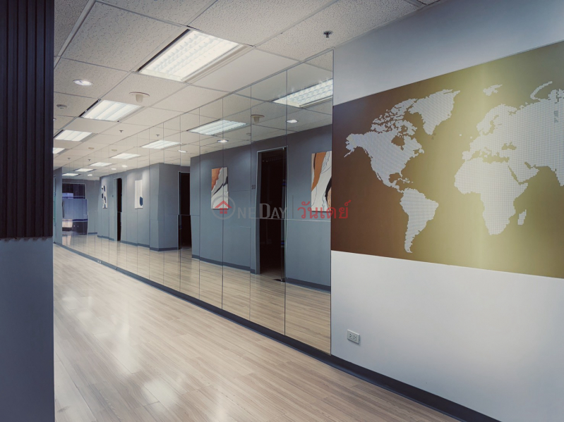 Private Office for Rent in Asoke near BTS Asok & MRT Sukhumvit | Flexory Space Rental Listings