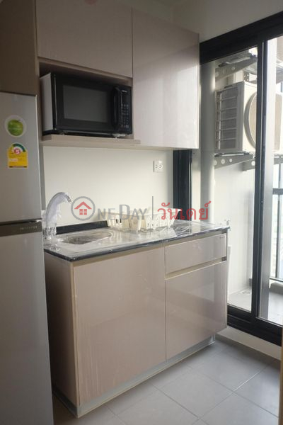 ฿ 10,000/ month | Condo for rent: The Politan Rive (29th floor)