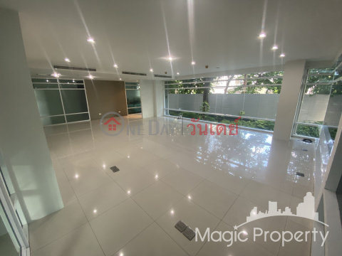 Office Space for Rent on Ekkamai 19 Alley, Watthana, Bangkok _0