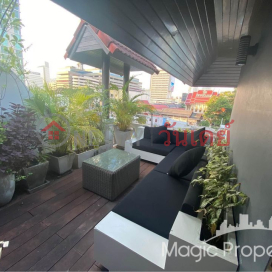 4 Bedroom Townhouse for sale in Villa 49 Townhouse, Watthana, Bangkok _0