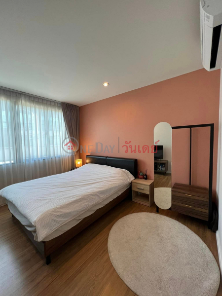 ฿ 30,000/ month Townhouse for Rent: Baan Klang Muang Rama 9, 168 m², 3 bedroom(s)