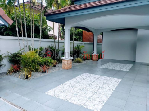 Executive House 4 Beds 5 Baths Pattaya (TRI-TP000791)_0