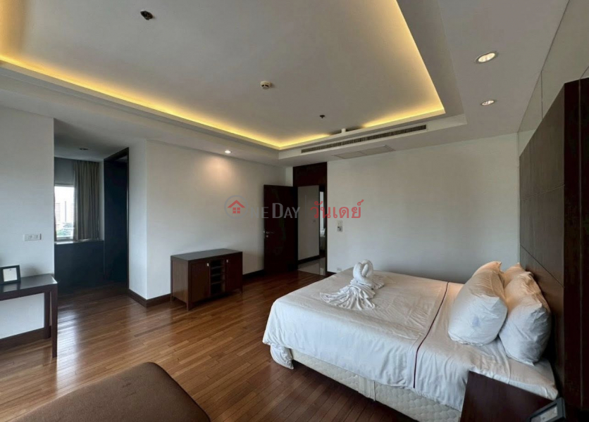 ฿ 160,000/ month | Iconic Executive Residence: Royal Residence Park – Unblocked Lumpini View