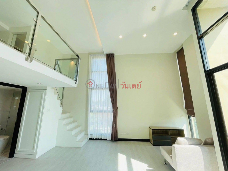 CAT-FRIENDLY DUPLEX NEAR BTS BEARING Rental Listings (669-2110348495)