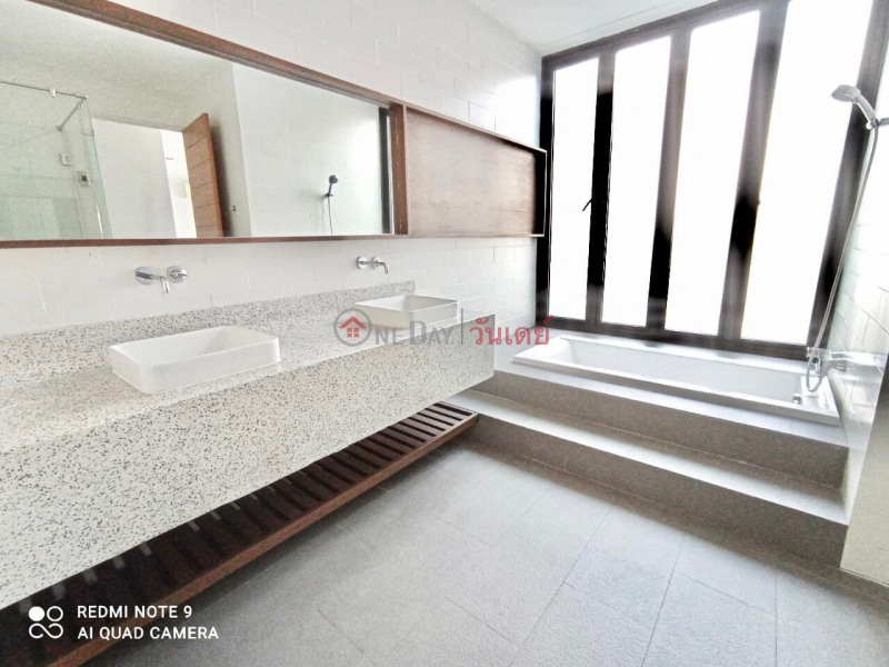 ฿ 220,000/ เดือน 4 beds-Single House in Compound