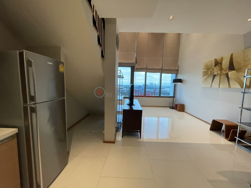 Condo for Rent: The Emporio Place, 87 m², 1 bedroom(s) Rental Listings