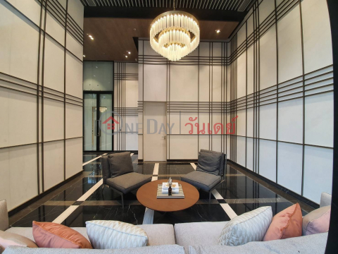 A Beautiful 1 Bed - Just 500m from BTS Asoke and Terminal 21 _0