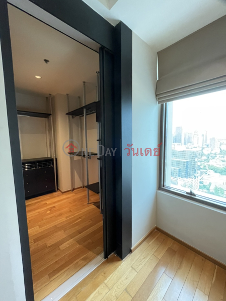 Condo for Rent: The Emporio Place, 87 m², 1 bedroom(s) Rental Listings