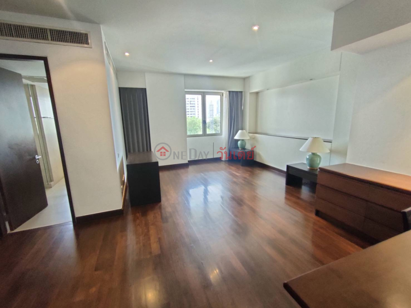 ฿ 75,000/ month | Apartment for Rent: Ruamrudee House, 235 m², 3 bedroom(s)